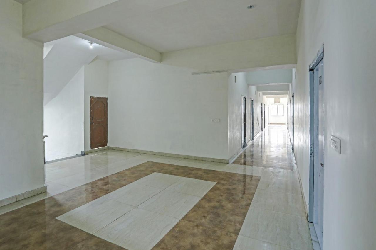 Oyo Flagship 80971 The Lime Tree Bareli Exterior foto