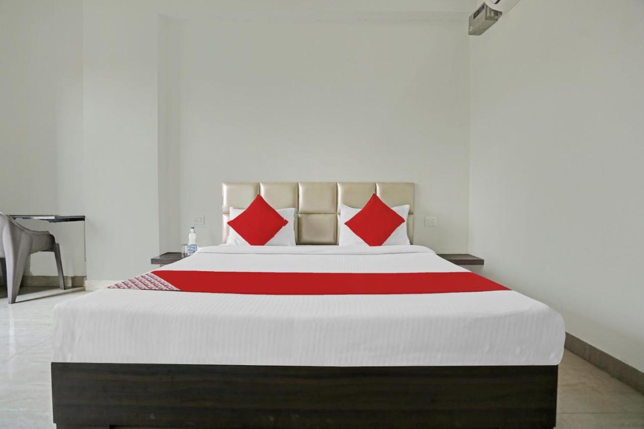Oyo Flagship 80971 The Lime Tree Bareli Exterior foto