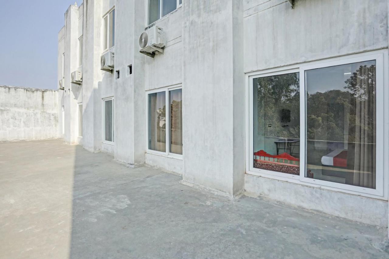 Oyo Flagship 80971 The Lime Tree Bareli Exterior foto